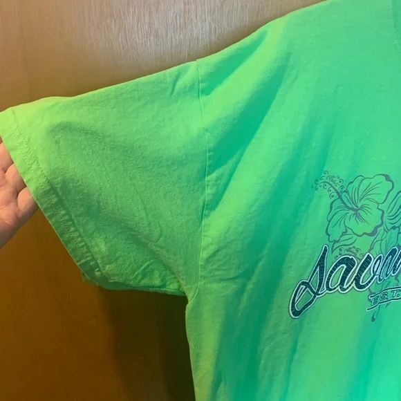🌺Clearance or GWP Green Savannah tee 2x - Picture 4 of 5